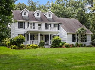 2525 Countryside Dr, Delavan, WI 53115