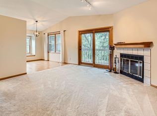 1856 Southpointe Ter #B1856, Saint Paul, MN 55122