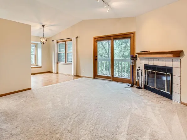 1856 Southpointe Ter #B1856, Saint Paul, MN 55122
