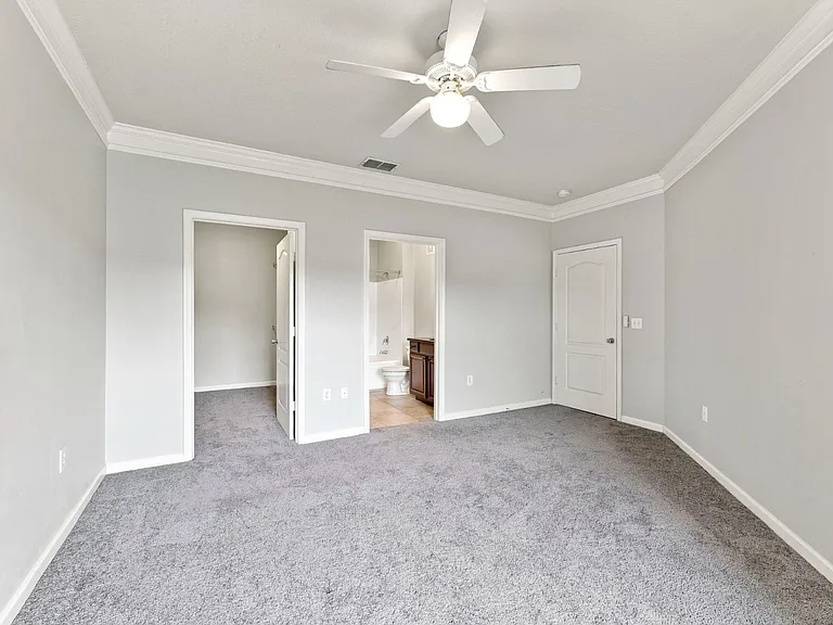 10436 Villa View Cir — Photo 17