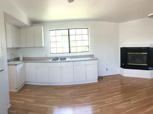 1002 Vale View Dr #B, Vista, CA 92081