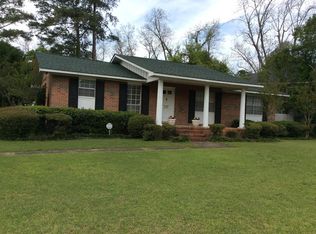 237 E 3rd St, Luverne, AL 36049