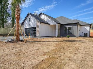 208 Lucille Ave, Greenville, SC 29611