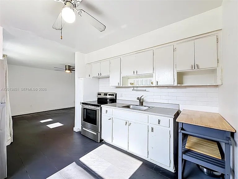 391 42nd Ct #NORTH — Photo 10