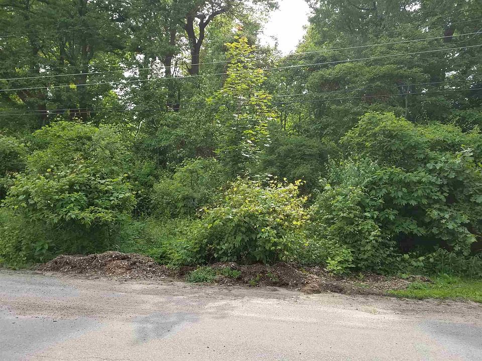 2nd image of 52451 Lynnewood Ave #23