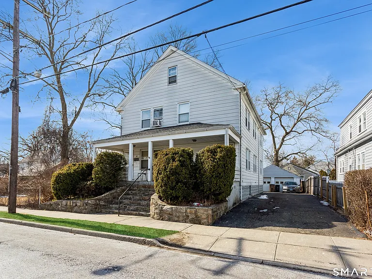 20 Parker Ave — Photo 2