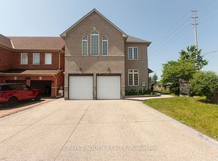 2 Yellow Avens Blvd, Brampton, ON L6R0K5