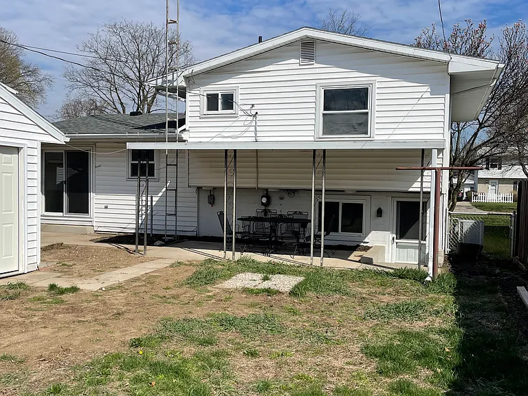 4045 Clover Ridge Ct — Photo 15