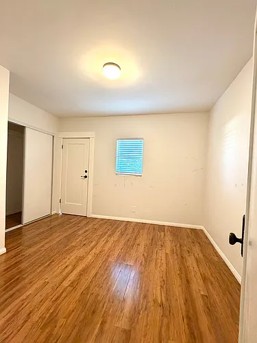 230 S El Molino St Photo 1