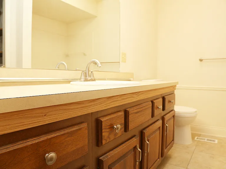 1398 Compton Ct 2bed 1bed UPDATED Ranch