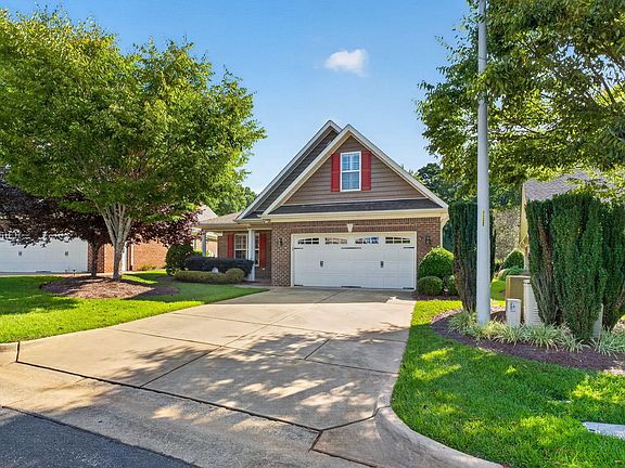 3rd image of 454 Easy Wind Ln