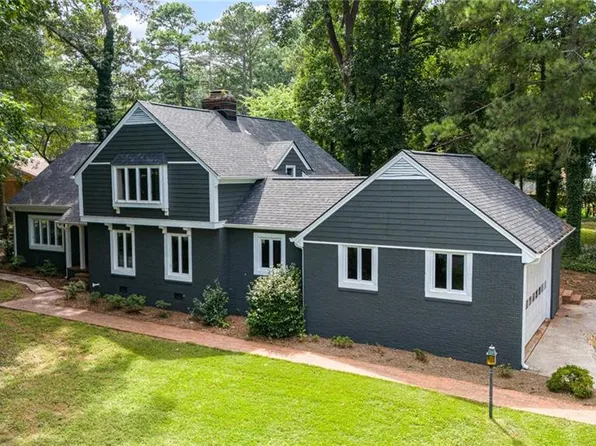 159 Pine Forest Dr, Siler City, NC 27344