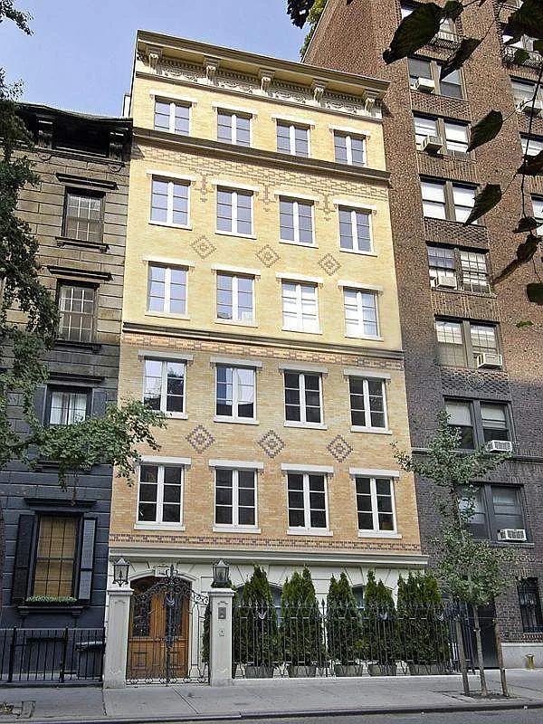 325 East 53rd Street — Photo 1