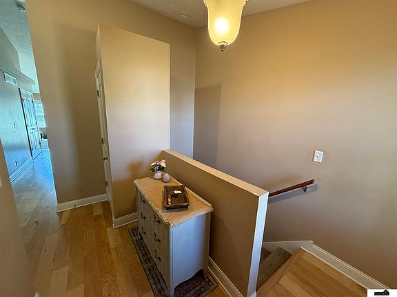4th image of 3111 Excalibur Ln