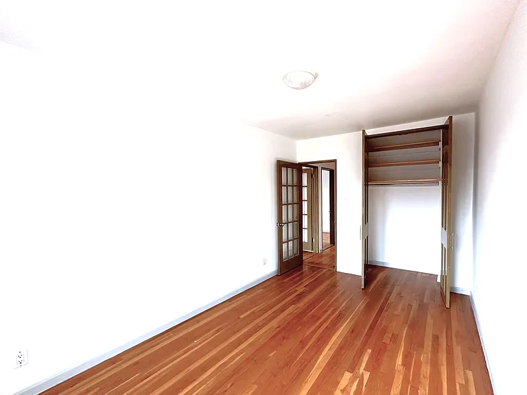 64-73 Alderton St #2 — Photo 15