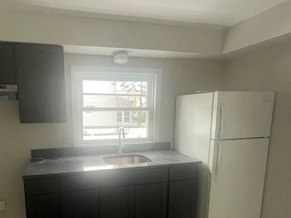 1st image of 141 Liberty Ave #1L