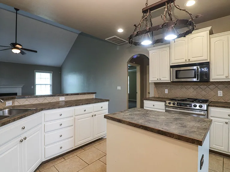 15022 S Justin Ave — Photo 12