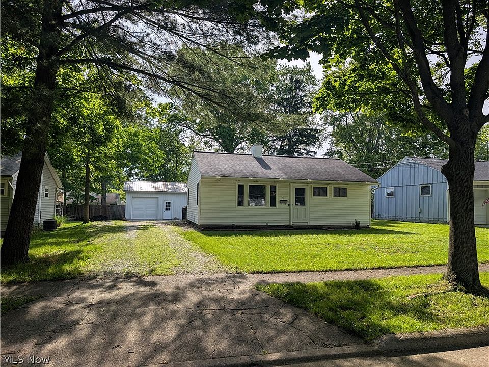 1st image of 50 Circle Dr