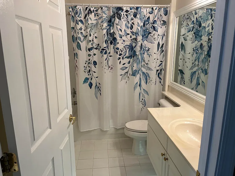 628 NW Venetto Ct — Photo 16