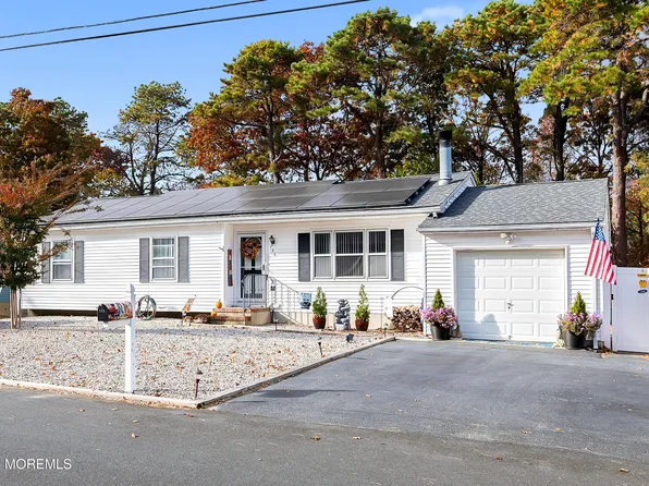 136 Smith Circle, Point Pleasant, NJ 08742