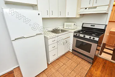 Rented by Genik Group Corp