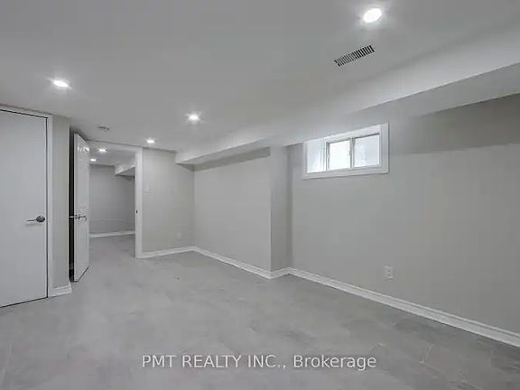5th image of 25 Sandford Ave #1A