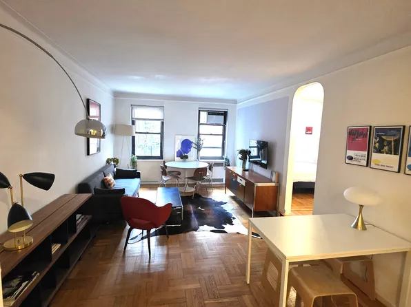 155 West 71st Street image 2 of 15