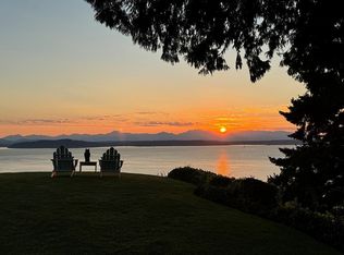 2401 51st Ave SW, Seattle, WA 98116