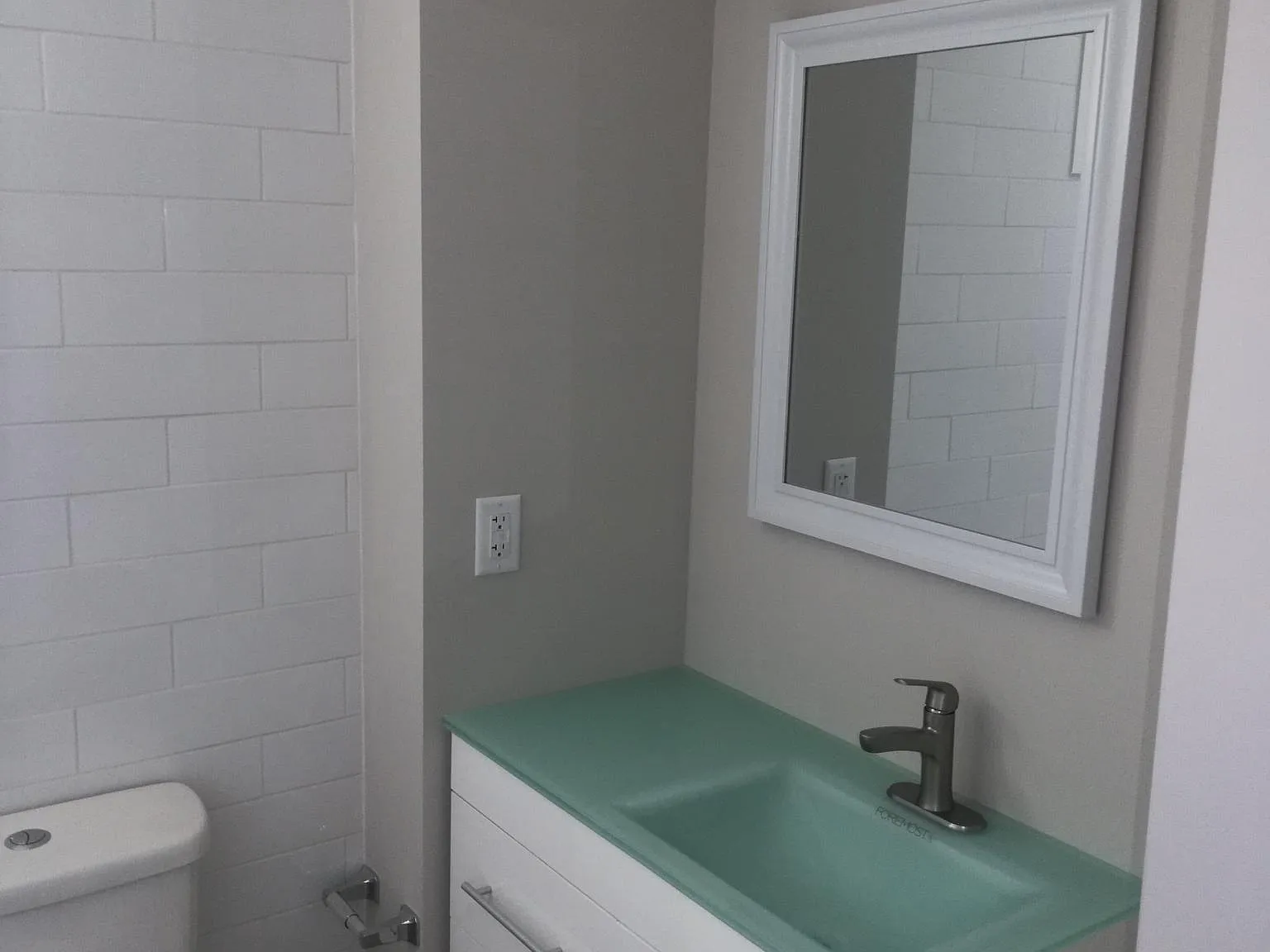 2 bed, 900 sqft, $1,500 — Photo 1