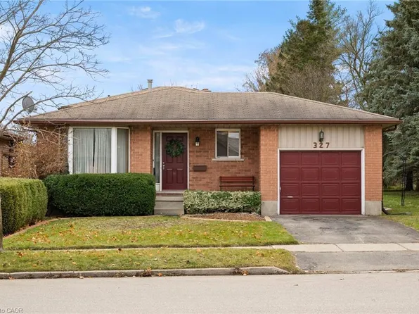 327 Conservation Dr, Waterloo, ON N2V 1V3