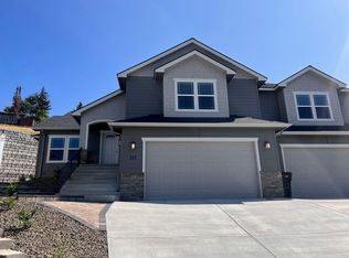 221 Summit Crest Way, Yakima, WA 98908