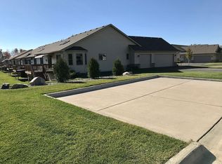 6369 Pasture Ln, Brighton, MI