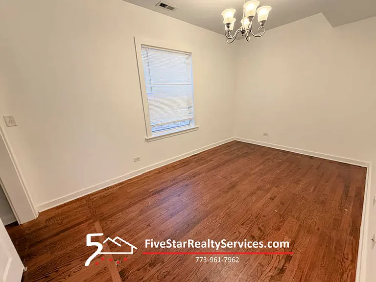 4729 N Saint Louis Ave #2 — Photo 4
