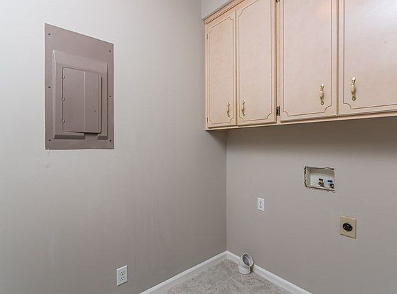 2nd image of 106 Kingswood Ct
