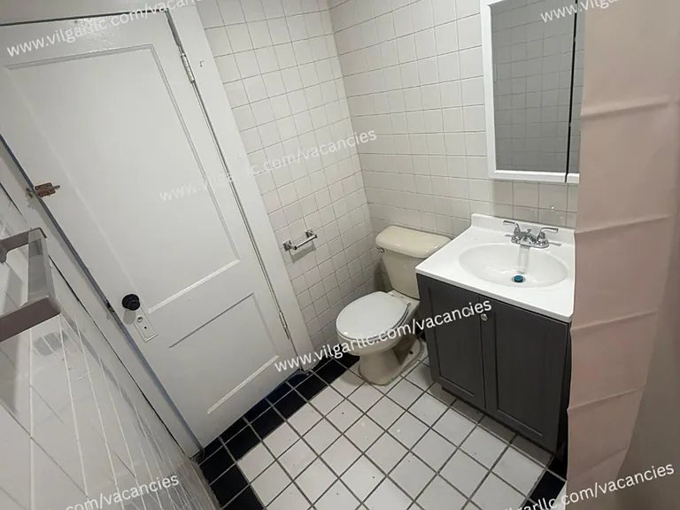4002 Pulaski St — Photo 16