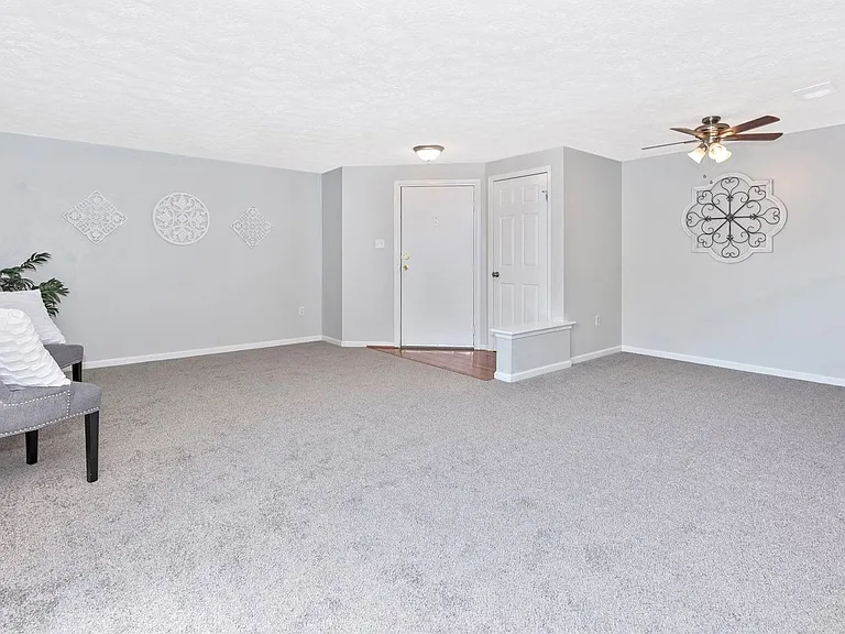 802 Stratford Way #K — Photo 13