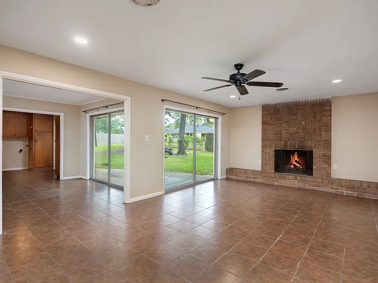 2 Circle Dr — Photo 29