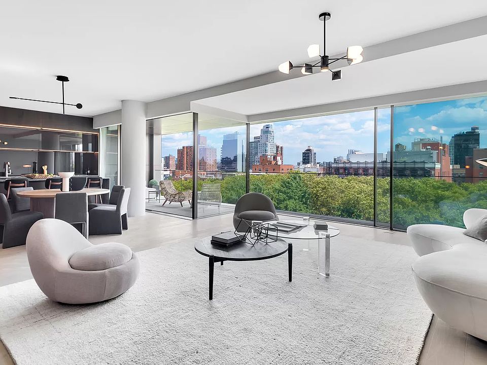 1st image of 175 Chrystie St #8