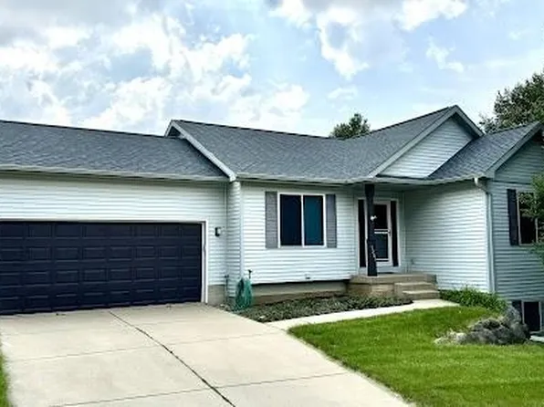 5201 Ridge Oak Dr, Madison, WI 53704