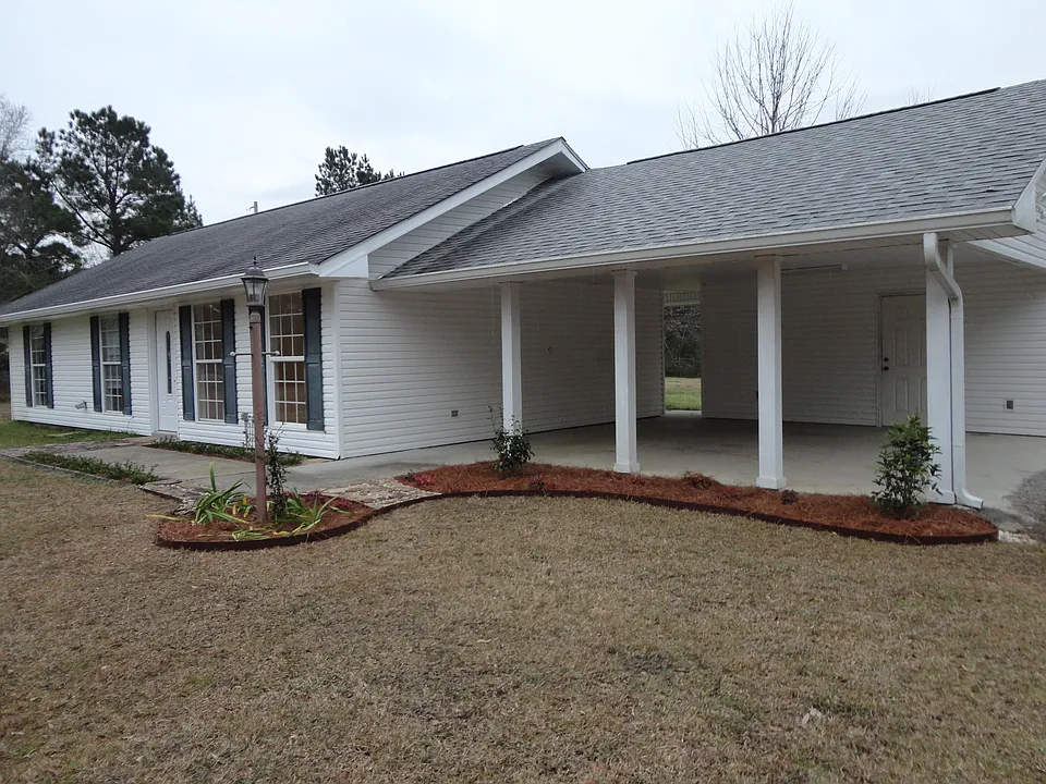 9441 Hidden Acres Rd