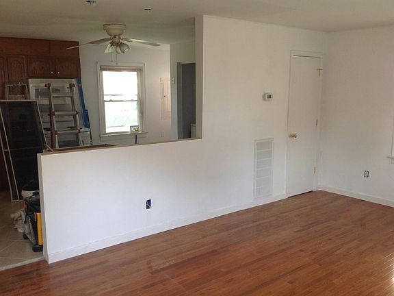 family room/eat in bar top