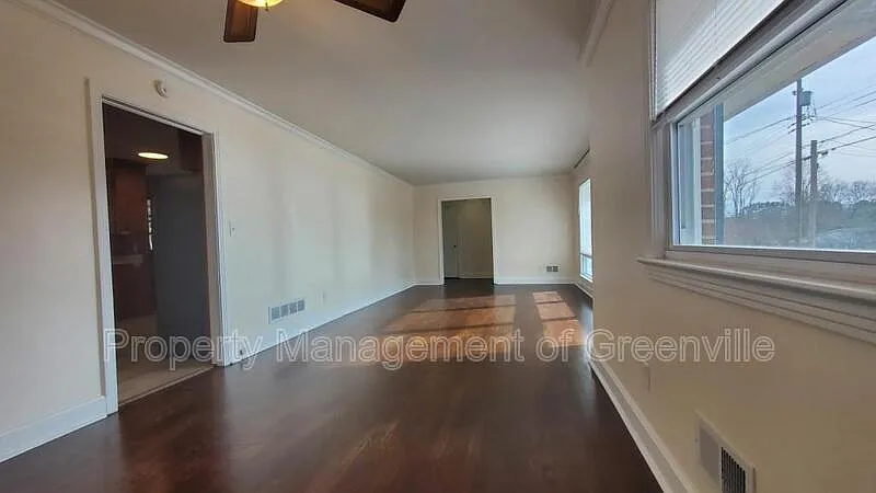 3 bed, 2.0 bath, $1,895 — Photo 4