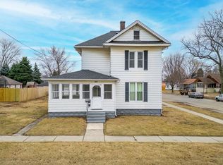 922 Lincoln Ave, Rochelle, IL 61068