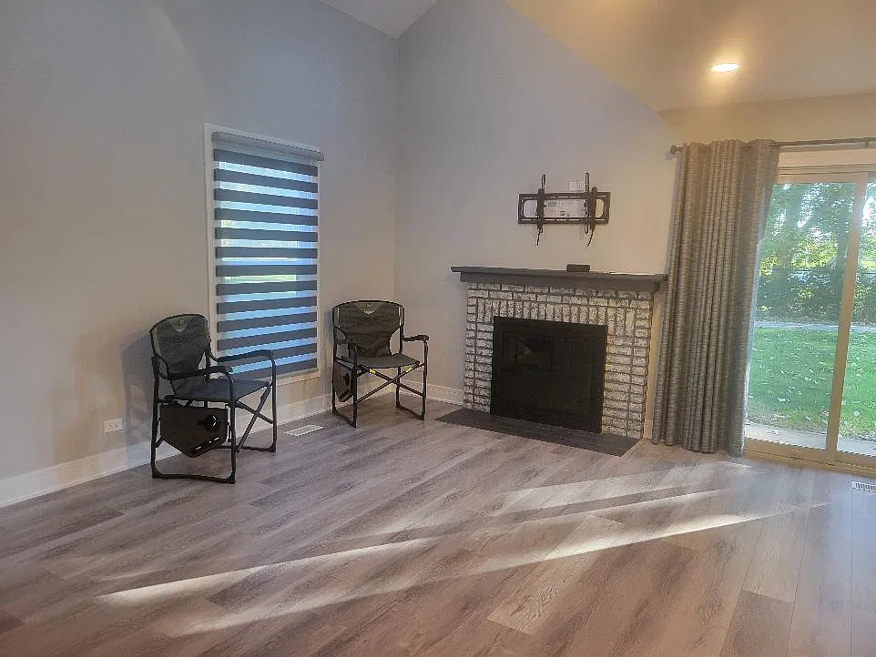 2 bed, 1200 sqft, $2,800 — Photo 4