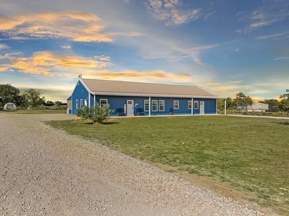 179 Johnston Dr, Decatur, TX 76234