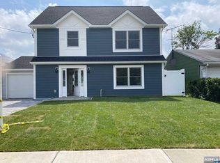 25 Somerville St, Rochelle Park, NJ 07662