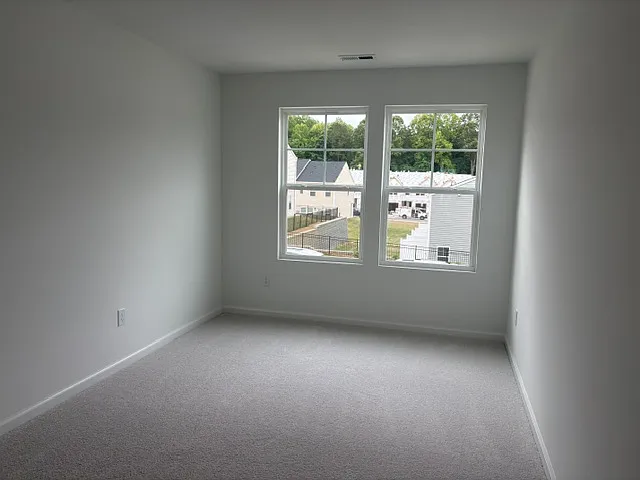 491 Fran Dr — Photo 21