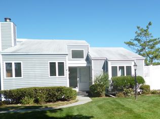 152 Salt Meadow Rd, Fairfield, CT 06824