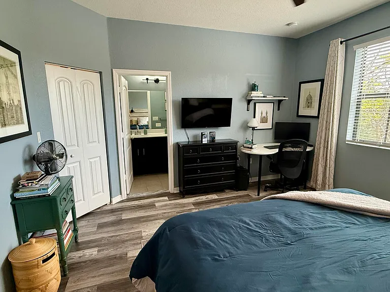 3332 NW 10th Ave — Photo 16