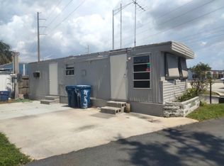 616 W Cortez Rd #L36, Bradenton, FL 34207